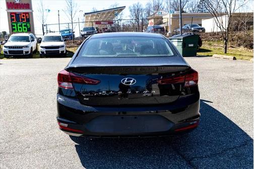 2020 Hyundai ELANTRA SE
