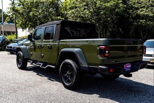 2021 Jeep Gladiator Sport S