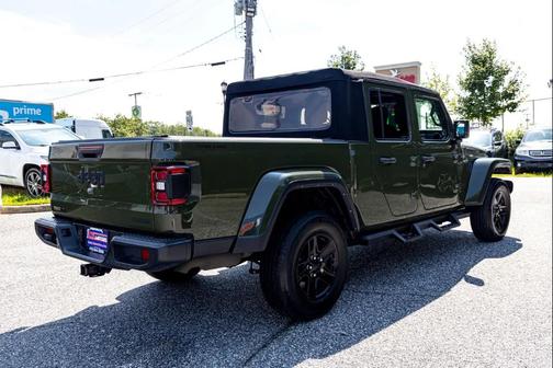 2021 Jeep Gladiator Sport S