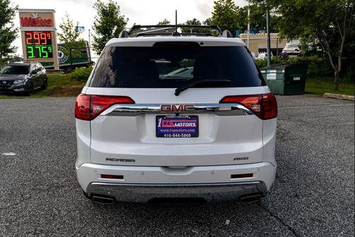2017 GMC Acadia Denali