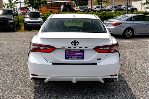 2022 Toyota Camry SE