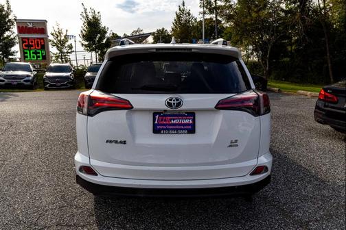 2018 Toyota RAV4 LE