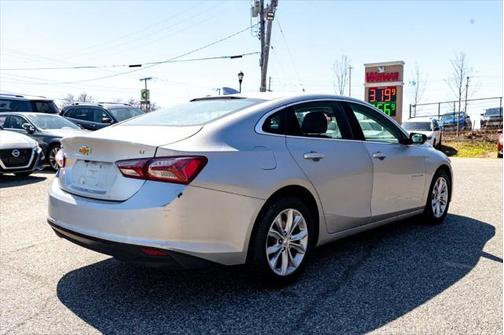 2022 Chevrolet Malibu FWD LT
