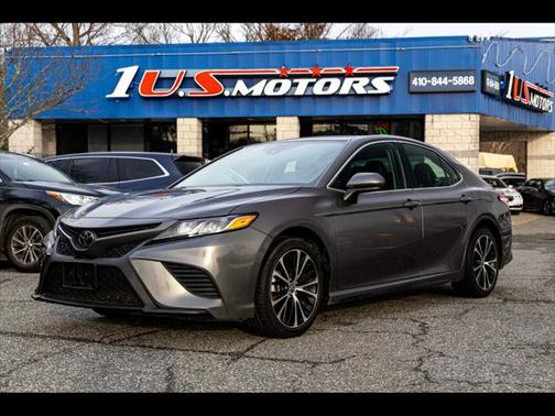 2020 Toyota Camry SE
