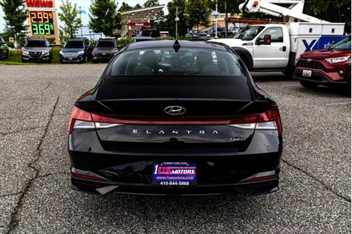 2023 Hyundai ELANTRA Limited