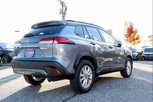 2024 Toyota Corolla Cross LE