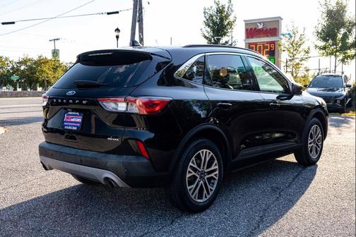 2021 Ford Escape SEL