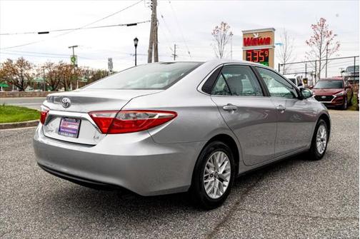2016 Toyota Camry SE w/Special Edition Pkg