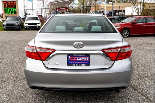 2016 Toyota Camry SE w/Special Edition Pkg
