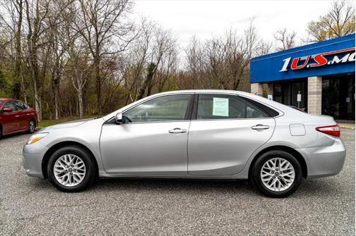 2016 Toyota Camry SE w/Special Edition Pkg