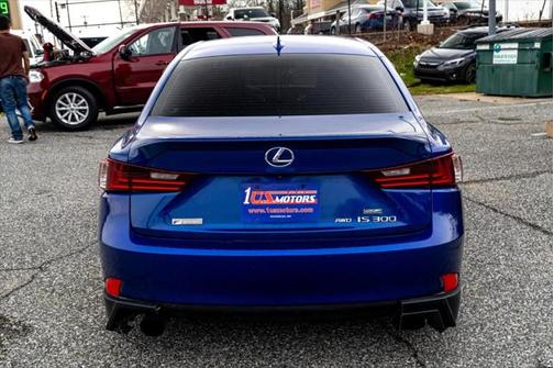 2016 Lexus IS 300 Base