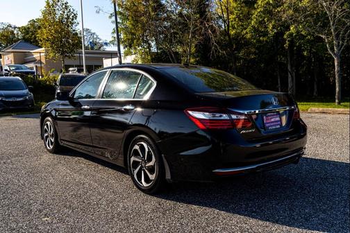2017 Honda Accord EX w/Honda Sensing