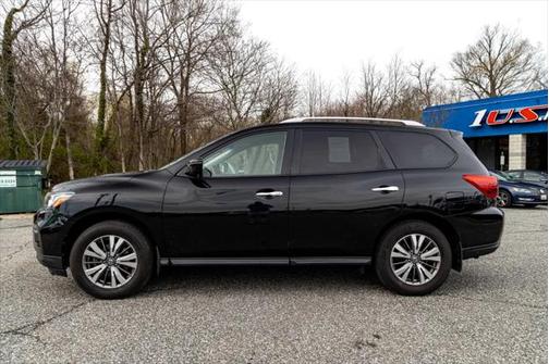 2019 Nissan Pathfinder SV