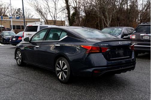 2021 Nissan Altima 2.5 SV