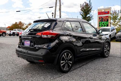 2020 Nissan Kicks SV