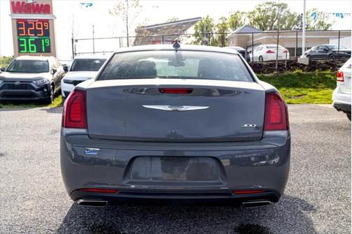 2019 Chrysler 300 S