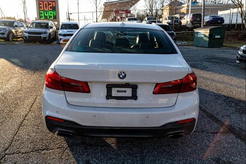 2019 BMW 530 530i Sedan
