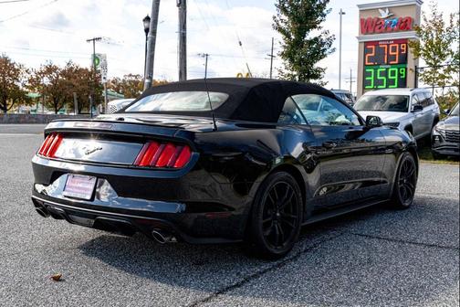2017 Ford Mustang EcoBoost Premium