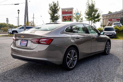 2022 Chevrolet Malibu FWD LT