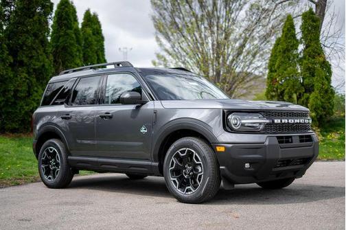 Carbonized Gray Metallic 2026 Ford Bronco Sport Outer Banks