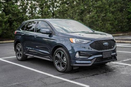 2022 Ford Edge ST