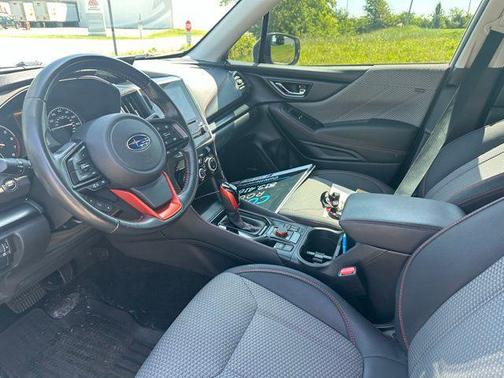 Crystal White Pearl 2022 Subaru Forester Sport