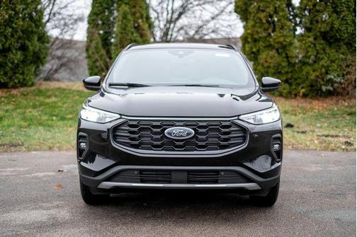Agate Black Metallic 2026 Ford Escape ST-Line Select