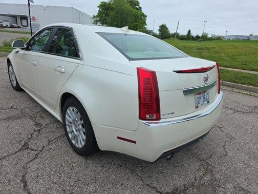 White Diamond Tricoat 2011 Cadillac CTS Luxury