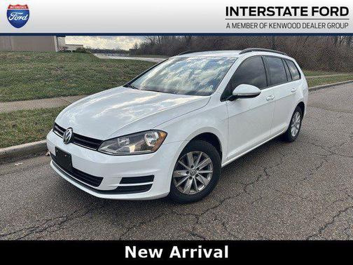2017 Volkswagen Golf SportWagen TSI S