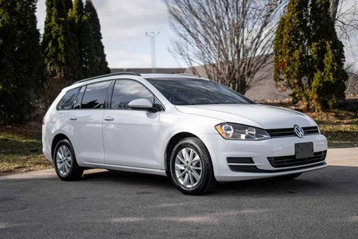 2017 Volkswagen Golf SportWagen TSI S