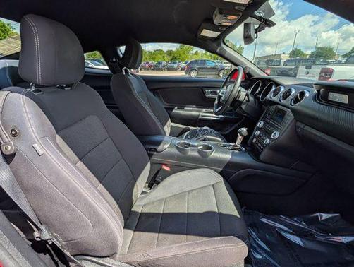 Race Red 2015 Ford Mustang V6