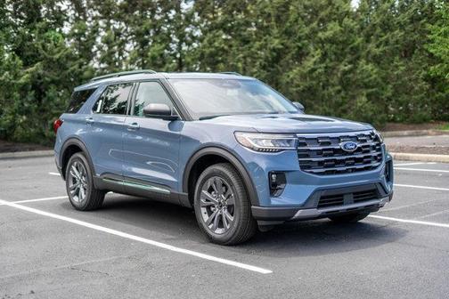2025 Ford Explorer Active