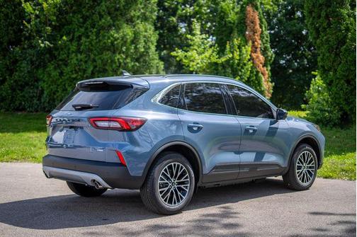 Vapor Blue Metallic 2026 Ford Escape PHEV SE