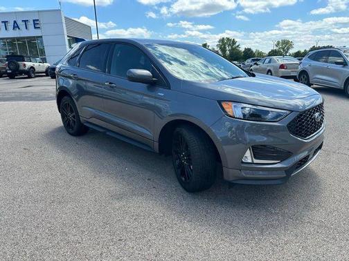 Carbonized Gray Metallic 2024 Ford Edge ST Line