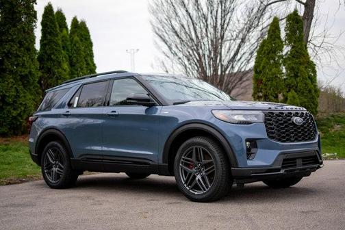 Vapor Blue Metallic 2026 Ford Explorer ST-Line