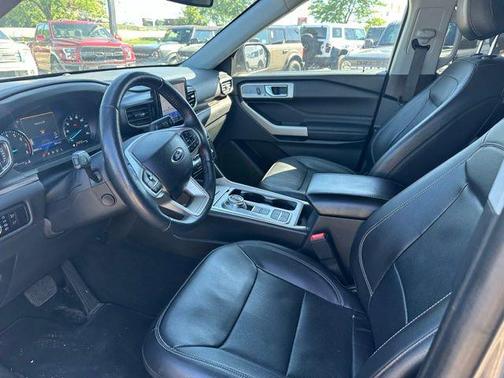 Carbonized Gray Metallic 2023 Ford Explorer Limited