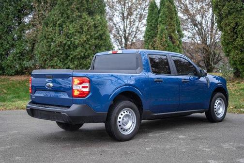 2023 Ford Maverick XL