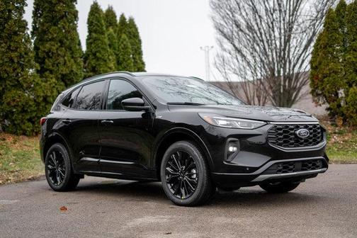 2026 Ford Escape ST-Line Elite