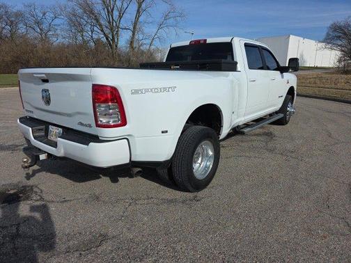 2024 RAM 3500 Big Horn Crew Cab 4x4 8' Box