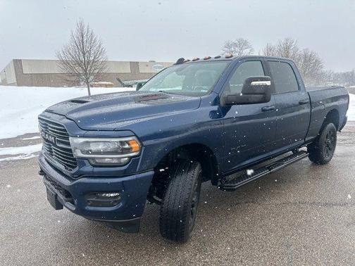2024 RAM 2500 Laramie Crew Cab 4x4 6'4' Box