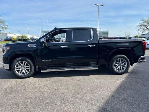 Onyx Black 2021 GMC Sierra 1500 SLT