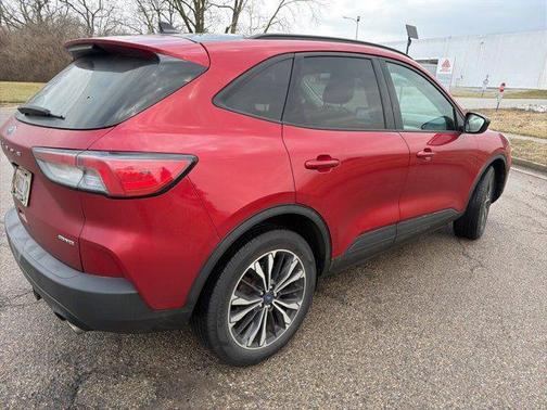 2022 Ford Escape SE