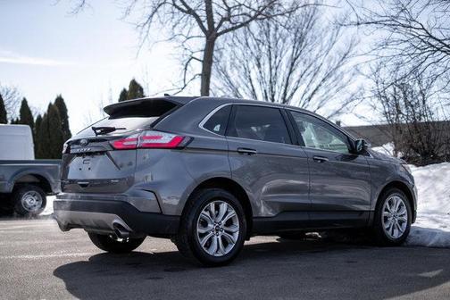 2023 Ford Edge Titanium