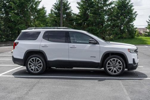 2020 GMC Acadia AWD AT4