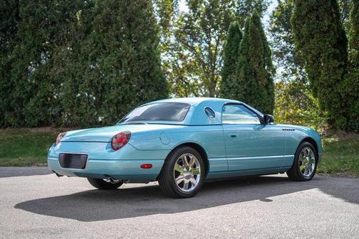 2002 Ford Thunderbird Base