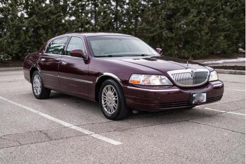 2007 Lincoln Town Car Signature