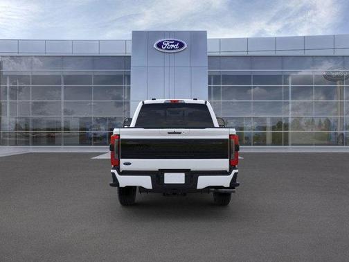 2025 Ford F-250 Platinum