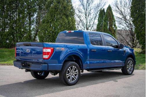 Atlas Blue Metallic 2022 Ford F-150 XL