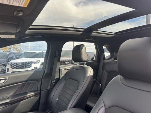 2024 Ford Edge ST Line