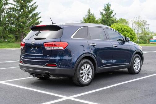 2017 Kia Sorento LX